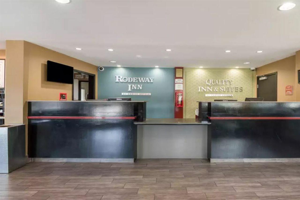 Rodeway Airport Hotel
