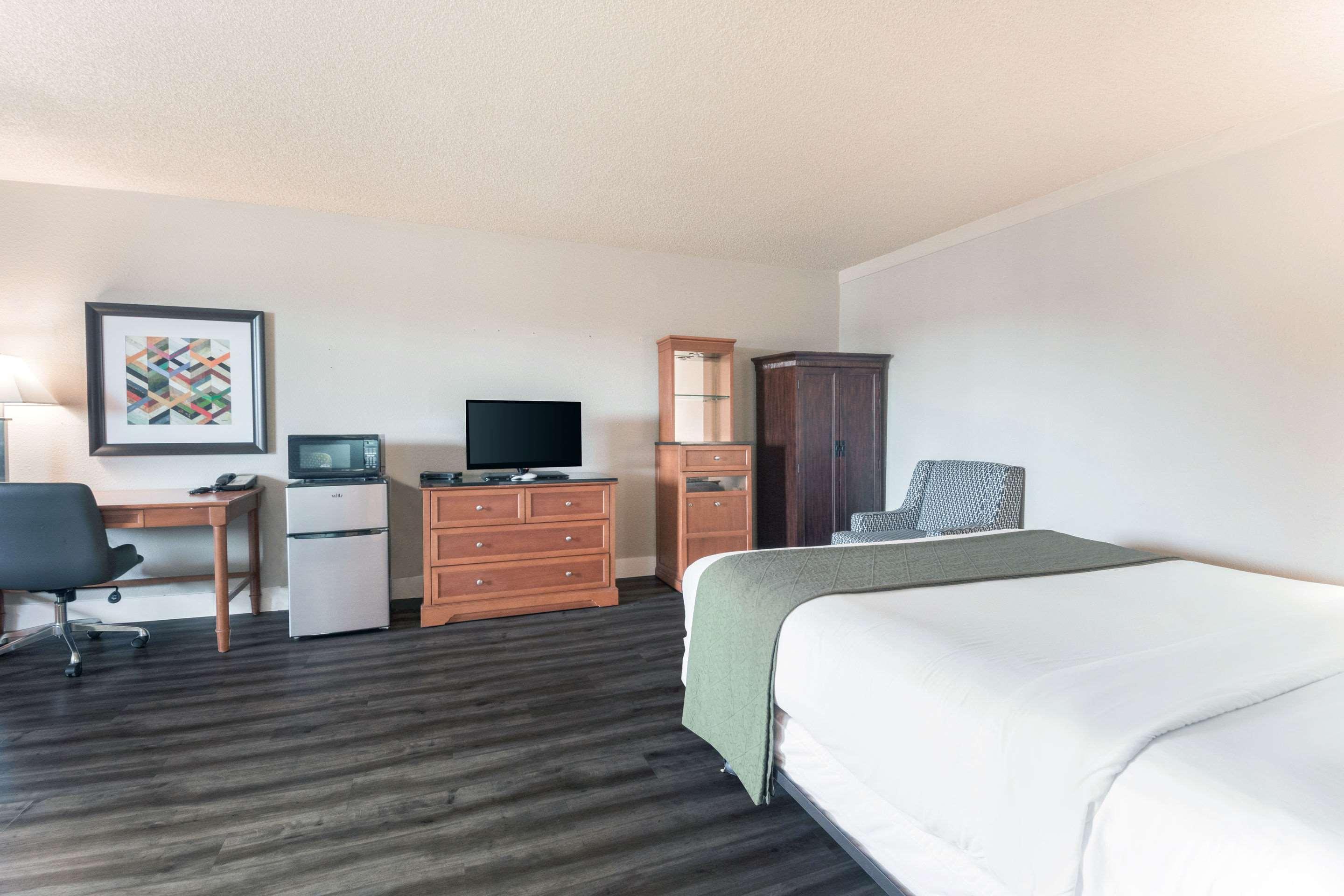 Rodeway Airport Hotel Portland